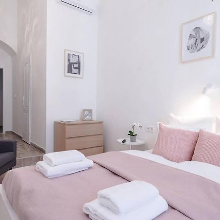Brand New Studio With Aircon In The Center Budapest Eksteriør billede